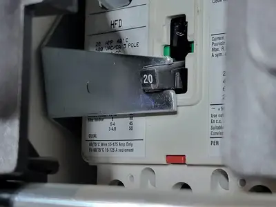 Used EATON SVX025A1-5A4N1 Switchgears British Columbia CA | Lenmark #240306