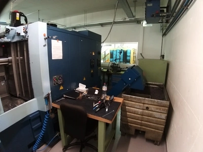 MATSUURA 4-axis Twin Pallet Horizontal Machining Centre, very good working condition