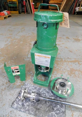 USED LIGHTNING VARIABLE SPEED MIXER XJ SS30SCR