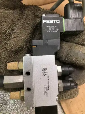 FESTO MEH-5/2-1/8-B Solenoid Air / Pneumatic Valve 36.26-116PSI / 24VDC coil