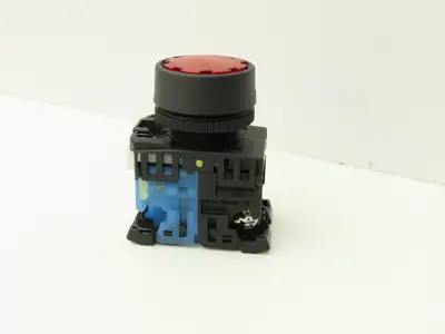 Fuji Electric AR22F0L-10E4R Pushbutton Red Momentary 22mm 250V 6A Lot of 5