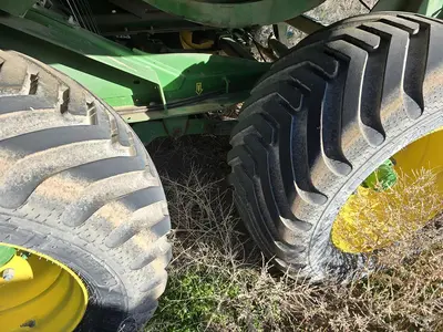 USED 2019 JOHN DEERE L341