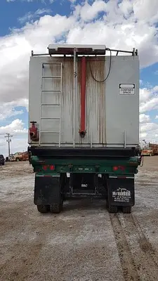 USED NATIONAL JWS-165L TRIPLEX WELL SERVICING REVERSING MUD PUMP TRAILER