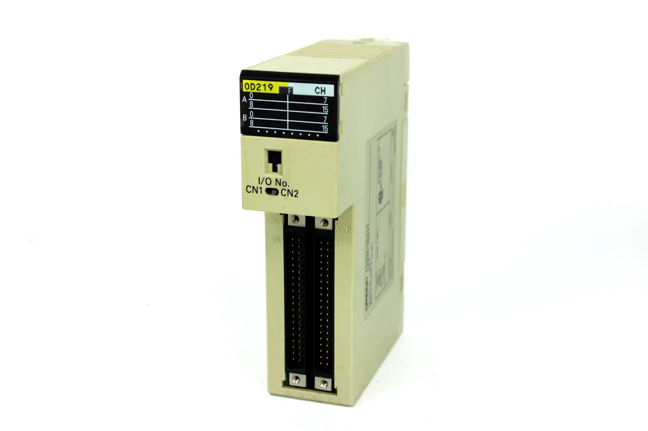 USED OMRON C200H-OD219