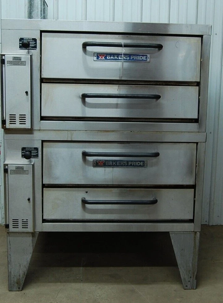 142-0817 Bakers Pride 251 Natural Gas Double Deck Stone Pizza Oven