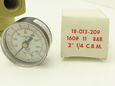 Norgren R17-601-RGLA Pneumatic Regulator W/Gauge 3/4"NPT 300PSI Max 125PSI Out