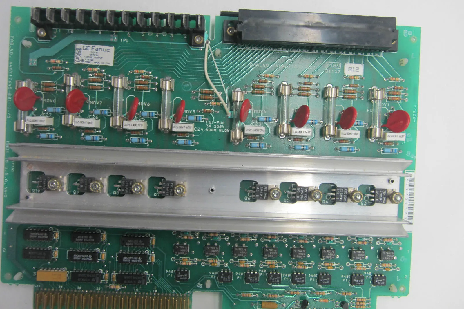 GE FANUC IC600BF904K OUTPUT MODULE