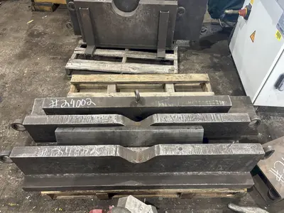 400 TON MILLHOFF ROLLING FRAME HYDRAULIC STRAIGHTENING PRESS: YOBRO #24002