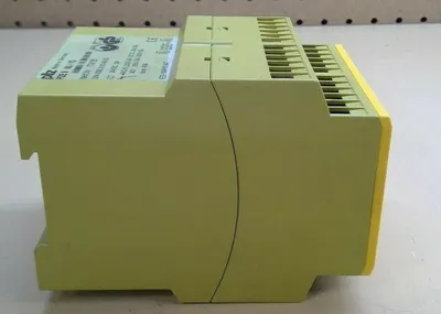 Pilz PZE 9 8S/1O ( 774150 ) Safety Relay Expander Module 3D-9