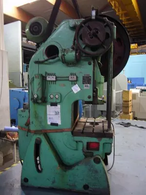 USED SMALL 63 TON