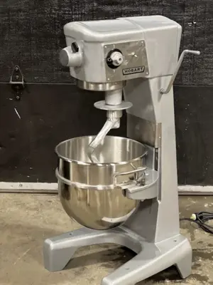8-0204 Hobart D300 30 Quart Mixer
