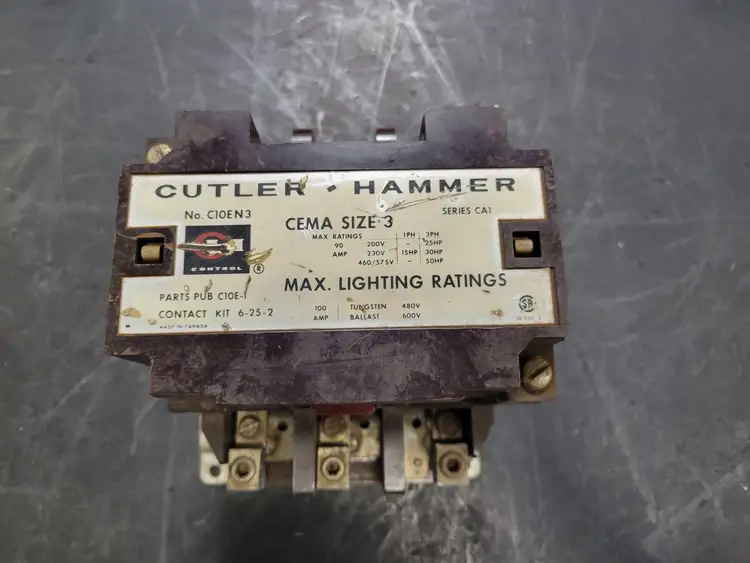 Used CUTLER-HAMMER C10EN3 Switchgears British Columbia CA | Lenmark #242118