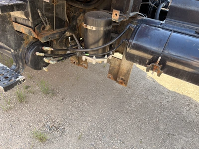 Used 2005 STERLING L9000 4X2 WITH A 12.8L L6 DIESEL ENGINE. Cab Chassis trucks Michigan US | Miedema Asset Management Group #1282413