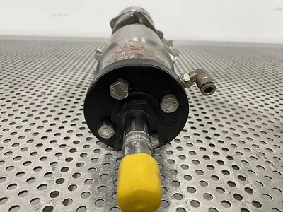USED SPX M18BP816631TTT SW4D 1.5" S-LINE 74MM SS VALVE W/ 1 1/2" SANITARY FITTINGS
