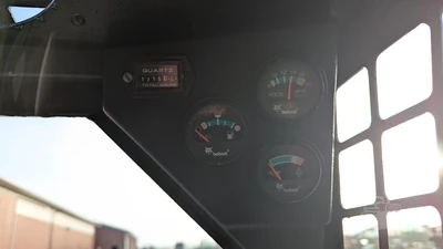 USED 2001 BOBCAT 553