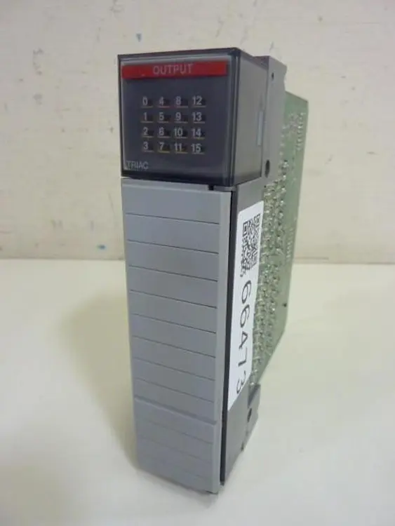 Used ALLEN BRADLEY 1746-OA16 SER D Input / Output Modules | Ideal Machinery #618745