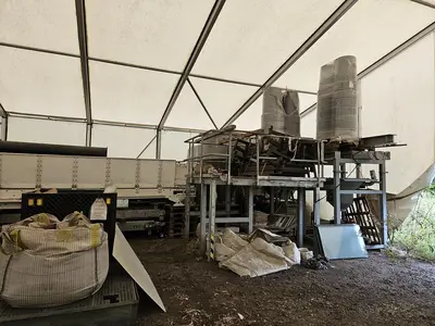 USED HOSOKAWA TWO-STAGE PLASTIC SHREDDING AND GRANULATION SYSTEM