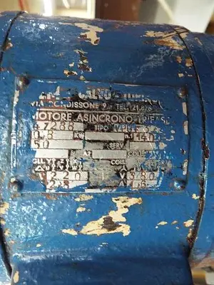 2,000 Liter Carbon Steel Mixing Tank