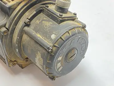 USED INDRAMAT SERVO MOTOR W/ ALPHA SPF 110-MX1-8,2-40/110S01