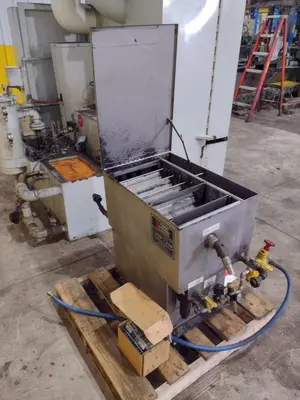 40" X 40" BETTER ENGINEERING MODEL #F4000-LXP ROTARY TABLE PARTS WASHER: YOBRO #24041