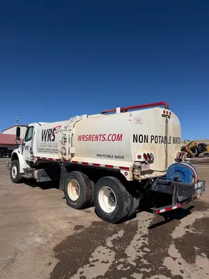 USED 2019 Freightliner M2 106