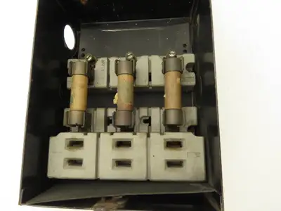 Used BULLDOG _UNKNOWN_ Relays & Switches Indiana US | Arrow Industrial #1440408