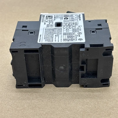 NEW Schneider Electric GVME10