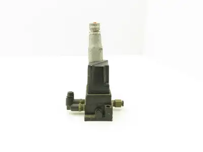 Parker GG20025B01M05 Pneumatic Solenoid Control Valve 120V 1/4" NPT