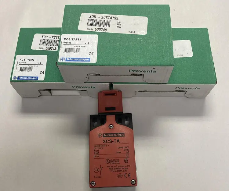 New | in-Stock SCHNEIDER ELECTRIC XCSTA793 Miscellaneous Equipment (Electrical & Power) | Surplus Asset Holdings #1197279