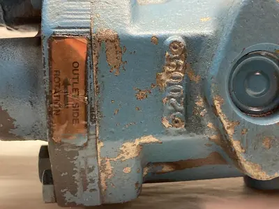 Used VICKERS 05982-002 Piston Pumps Ohio US | Surplus Asset Holdings #1226374