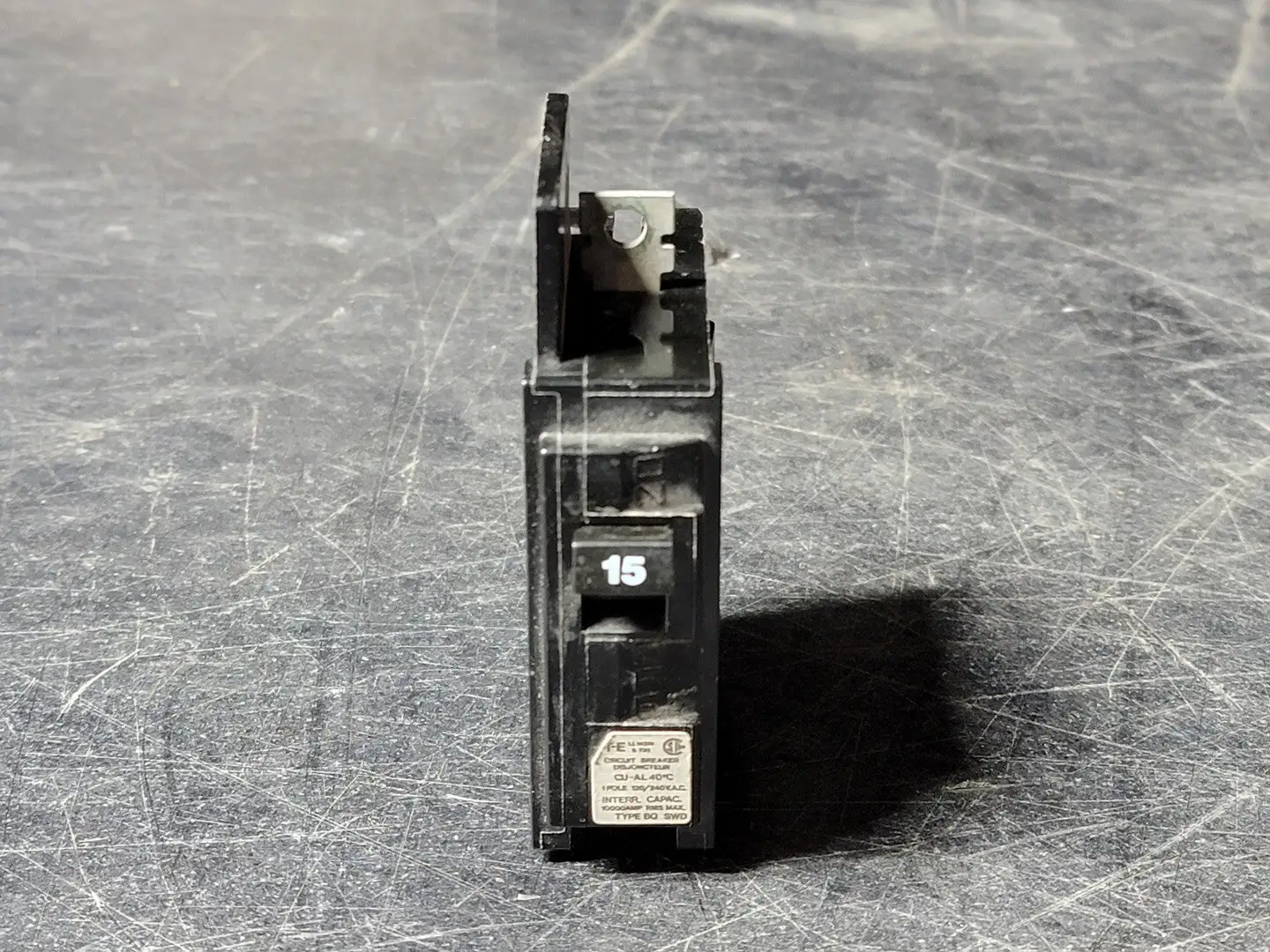 15 Amp, 1 Pole, 120/240 volts Circuit Breaker BQ115