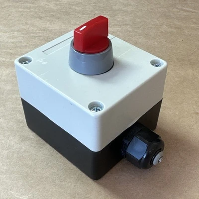 Auspicious Red 2-Position Selector Switch Control Station Enclosure 120/240VAC