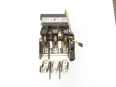 A-B 1494V-DS400 Rod Operated Safety Discconnect Switch 400A 575V 3ph 125Hp