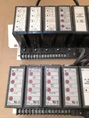 Texas Instruments 6MT 32-bit PLC I/O Logic Interfaces w/ 3 Chassis / 28 Modules