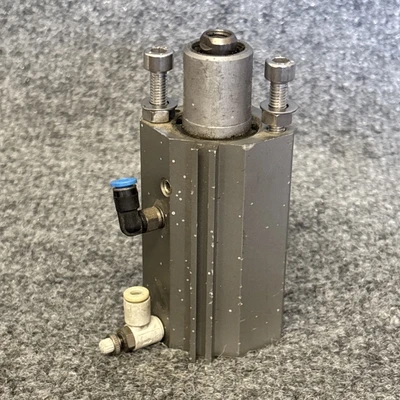 Used SMC MKA25-20R Rotary Actuators California US | Davliegogo LLC #1707234