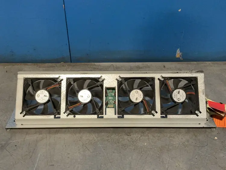Used _UNKNOWN_ _UNKNOWN_ Electronic Component Fans Ohio US | HGR 24 #1300093