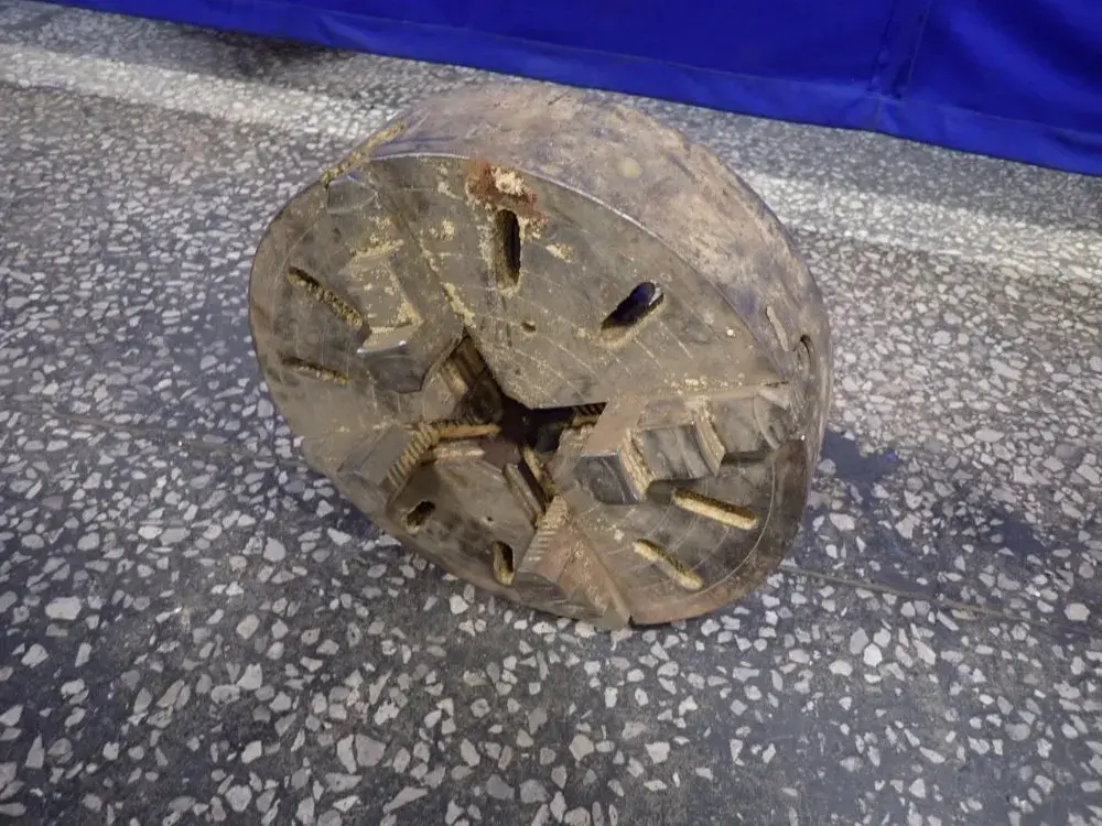 16" 4 Jaw Chuck