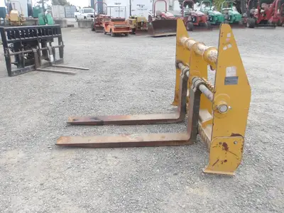 Used 2021 DEERE QUICK COUPLE Pallet Forks California US | Western Trencher & Equipment, Inc. #1497779