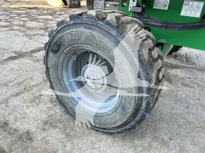 USED 2015 GENIE S40