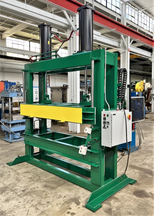 Used CUSTOM CUSTOM  PRESS Air Presses | Alma Machinery #899126