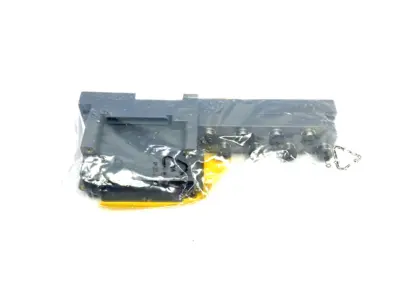 NEW TURCK BASE MODULE 8× M8 4-PIN CONNECTION 6827384