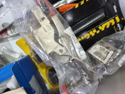 Used _UNKNOWN_ _UNKNOWN_ Chamfering & Deburring Tools GB | Apex Group #1552958