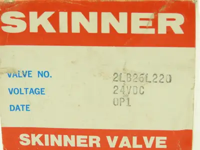 Skinner Lancer 2LB26L220 Stainless Solenoid Valve 2-Way NC 24VDC 40 PSI 1/2" NPT