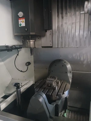 USED 2022 HAAS UMC 750