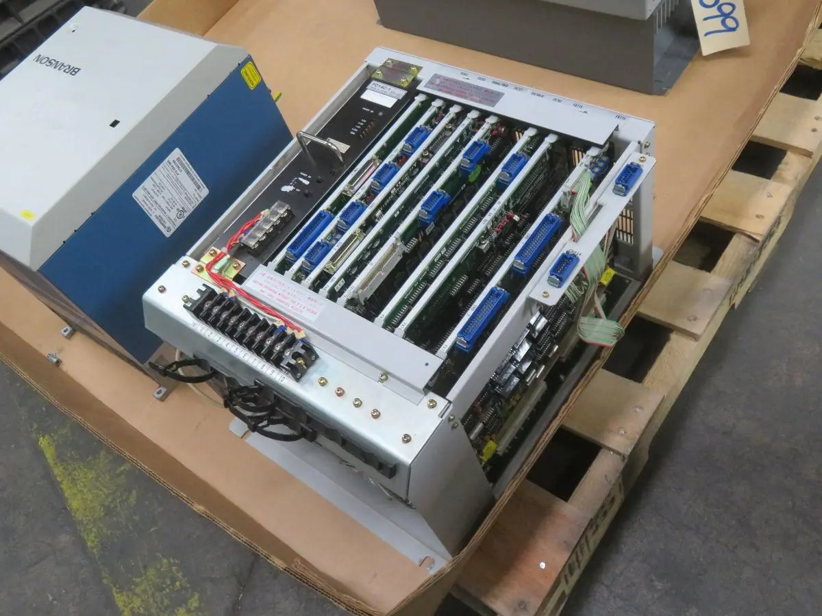 Used MITSUBISHI UF740B MELDAS-YQ8 Misc Electrical & Power Parts Texas US | Aucto #1307105