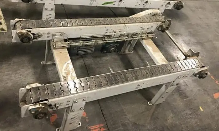 25 INCH WIDE x 55 INCH LONG FLAT CHAIN CONVEYOR