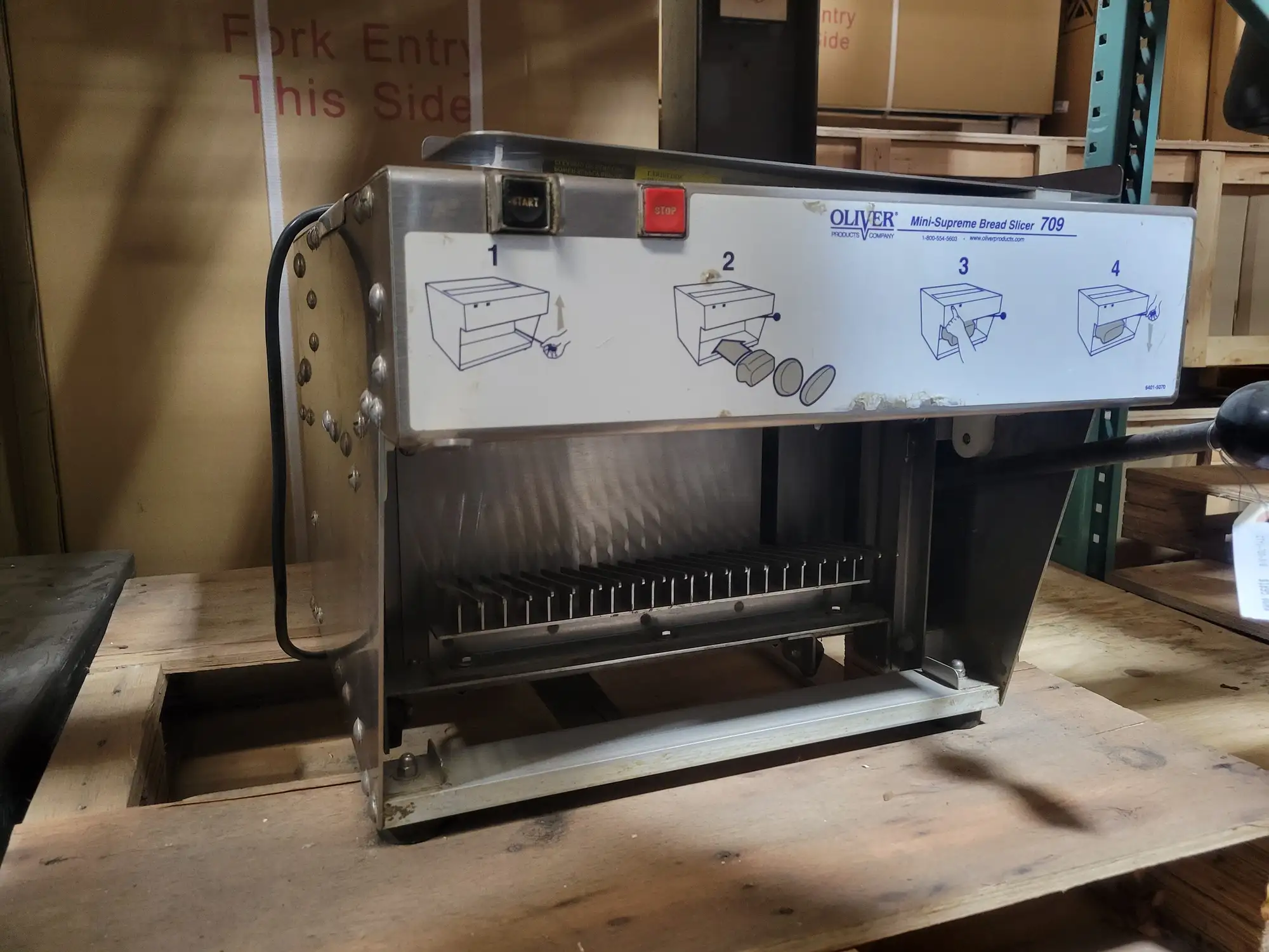 Used Oliver 709 Front Load Bread Slicer – 3/8" Slice Thickness, Compact Design, 115V