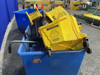 Used RUBBERMAID _UNKNOWN_ Miscellaneous MRO Ohio US | HGR 24 #1271882