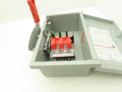 Siemens HNF361 Heavy Duty Safety Disconnect Switch 3P 30A 600VAC 250VDC
