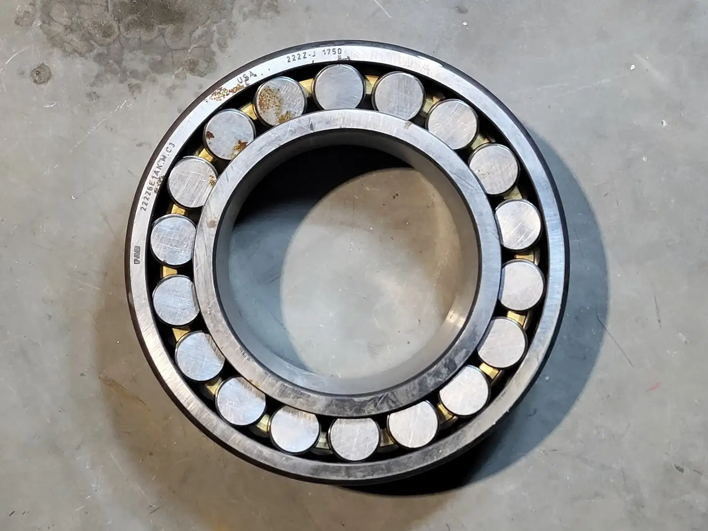 USED FAG 22226-E1A-K-M-C3